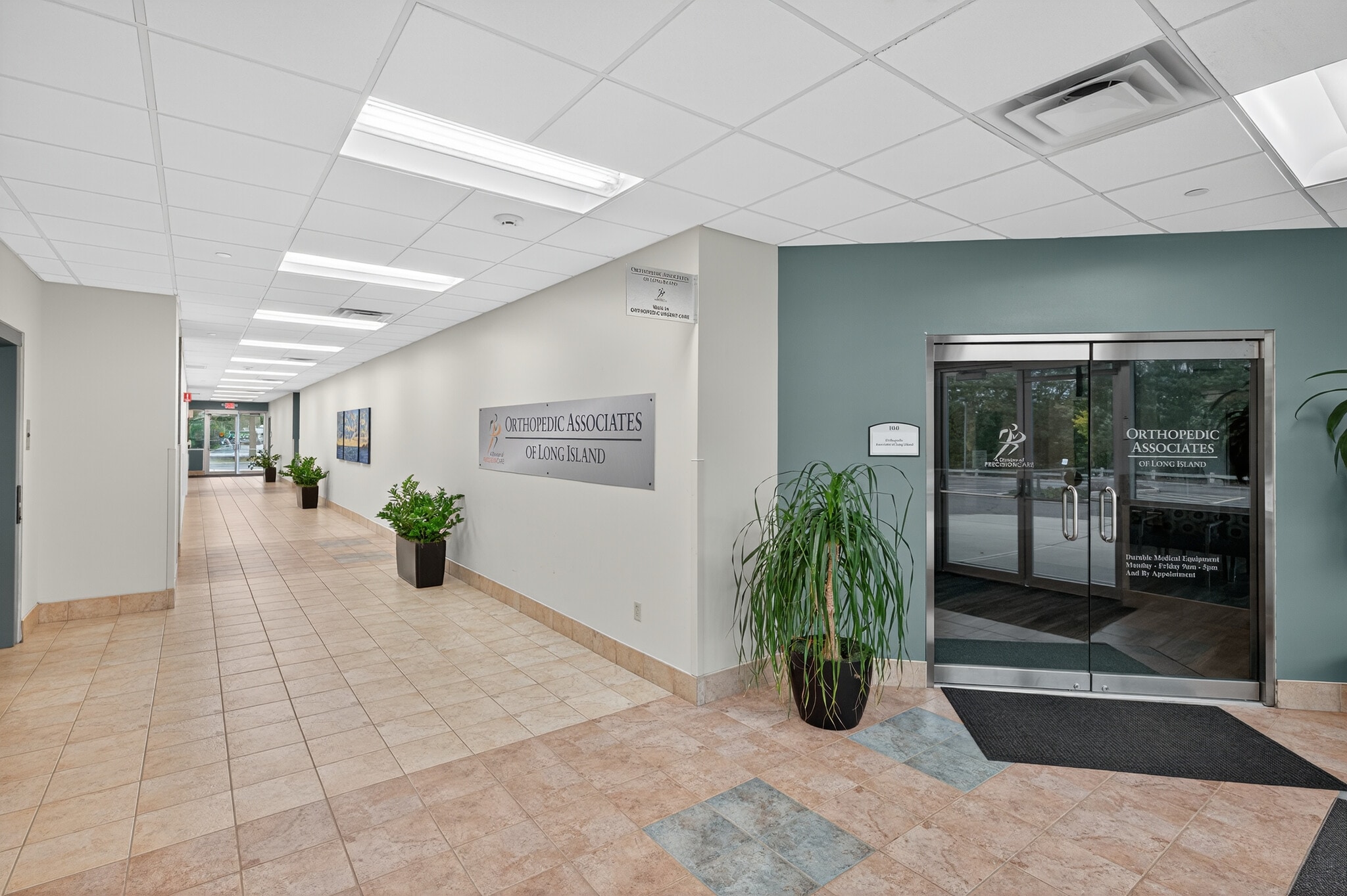 6 Technology Dr, Setauket, NY à louer Photo intérieure- Image 1 de 14