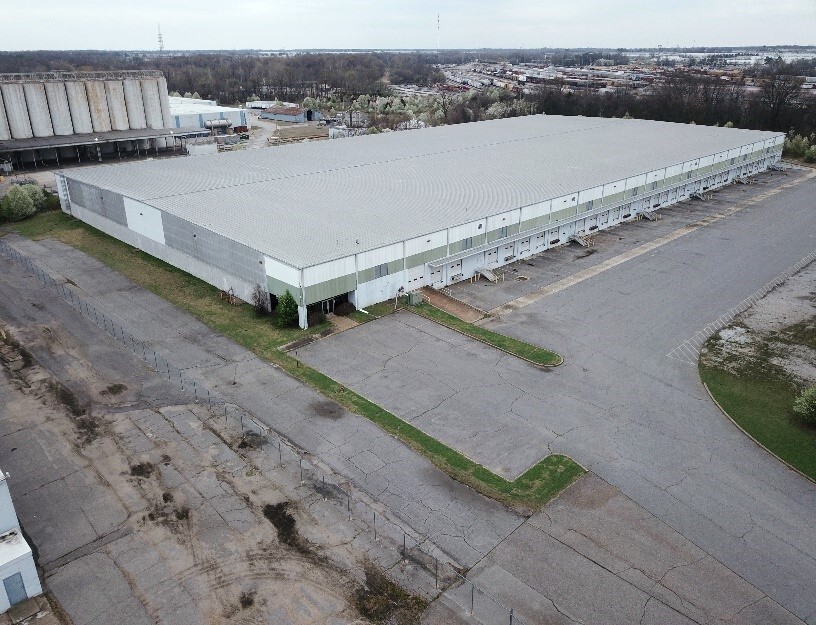 4270 Chrysler Dr, Memphis, TN à louer Photo du bâtiment- Image 1 de 12