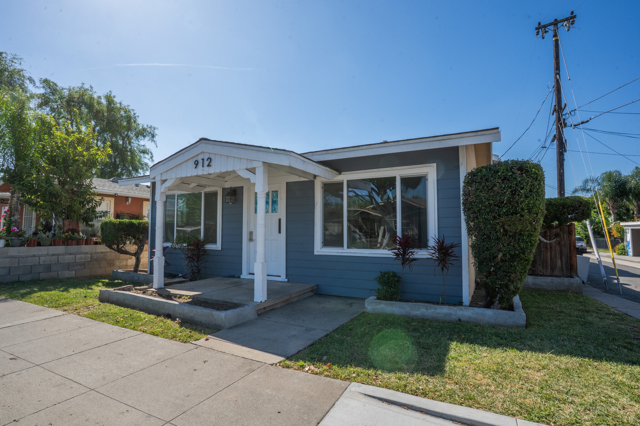 912 E Commonwealth Ave, Fullerton, CA for sale Primary Photo- Image 1 of 46