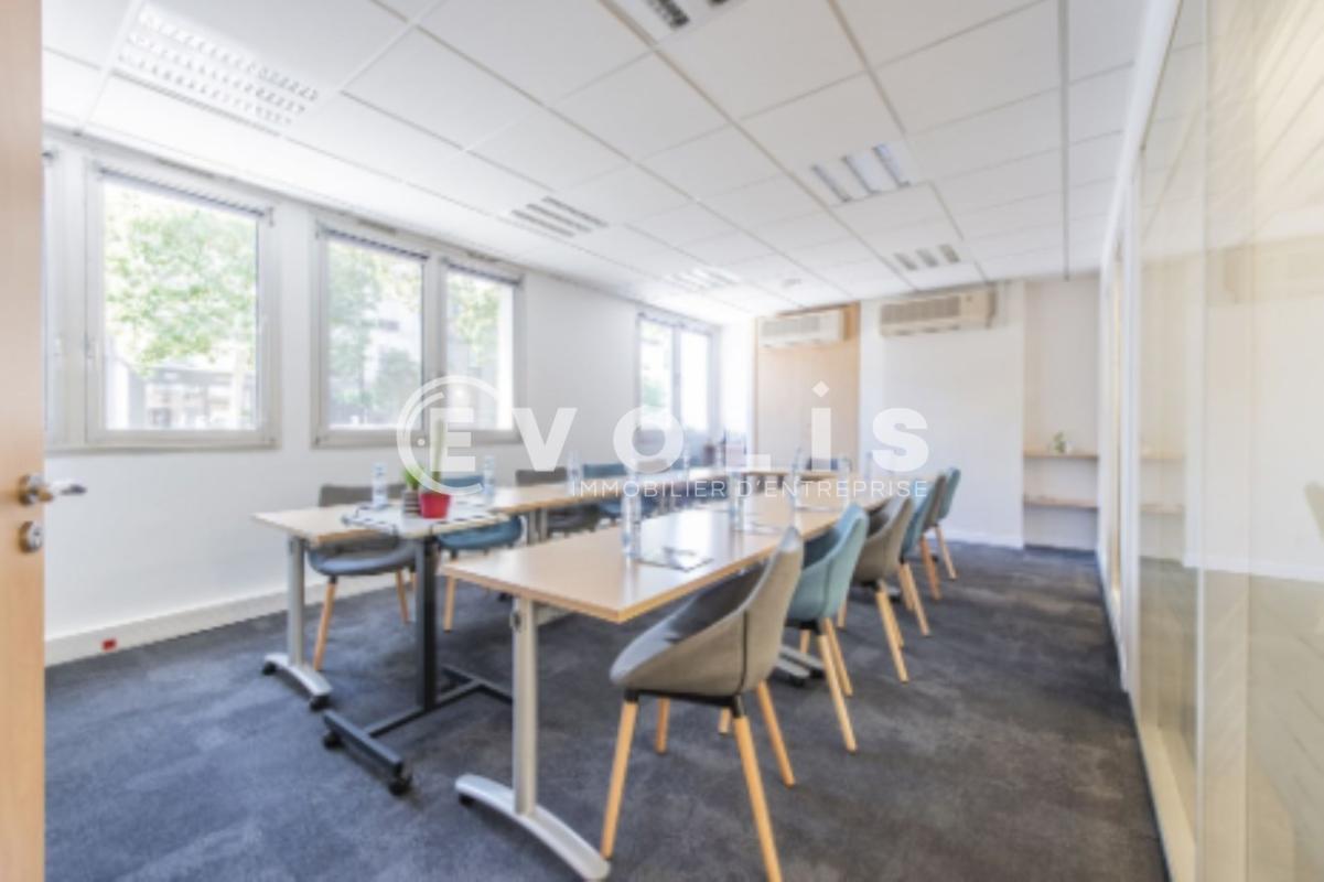 Bureau dans Boulogne-Billancourt à louer Photo du bâtiment- Image 1 de 13