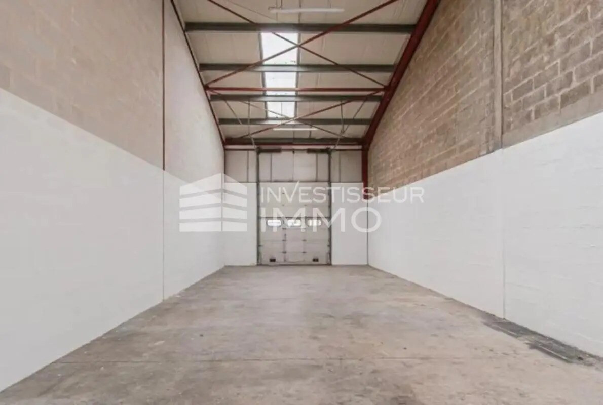 Flex in Grigny for lease Interior Photo- Image 1 of 5
