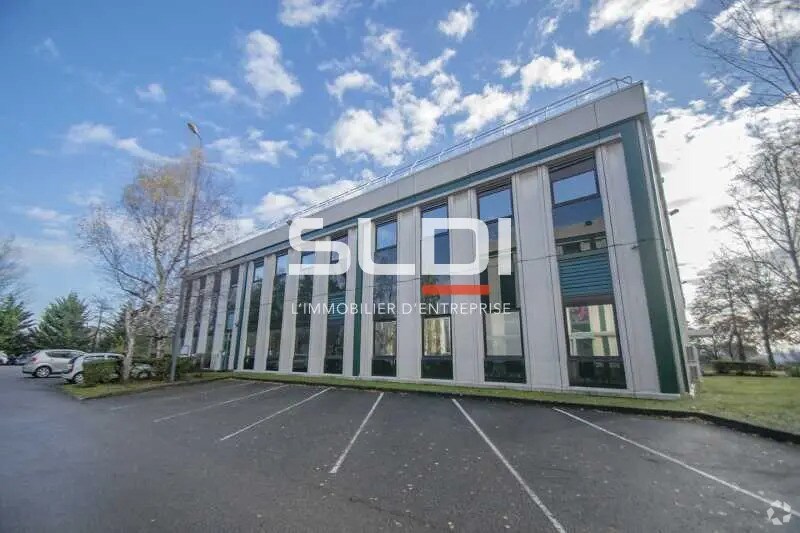 1 Rue Des Vergers, Limonest à louer - Photo du bâtiment - Image 1 de 1