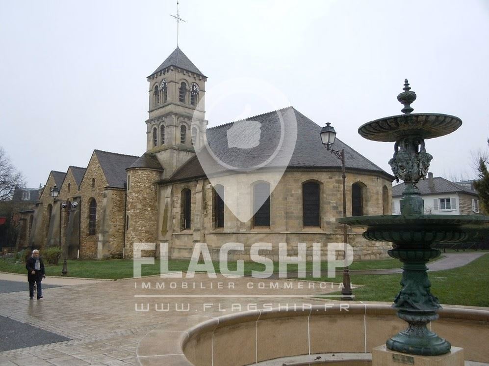 Retail in Deuil-la-Barre for sale Building Photo- Image 1 of 2
