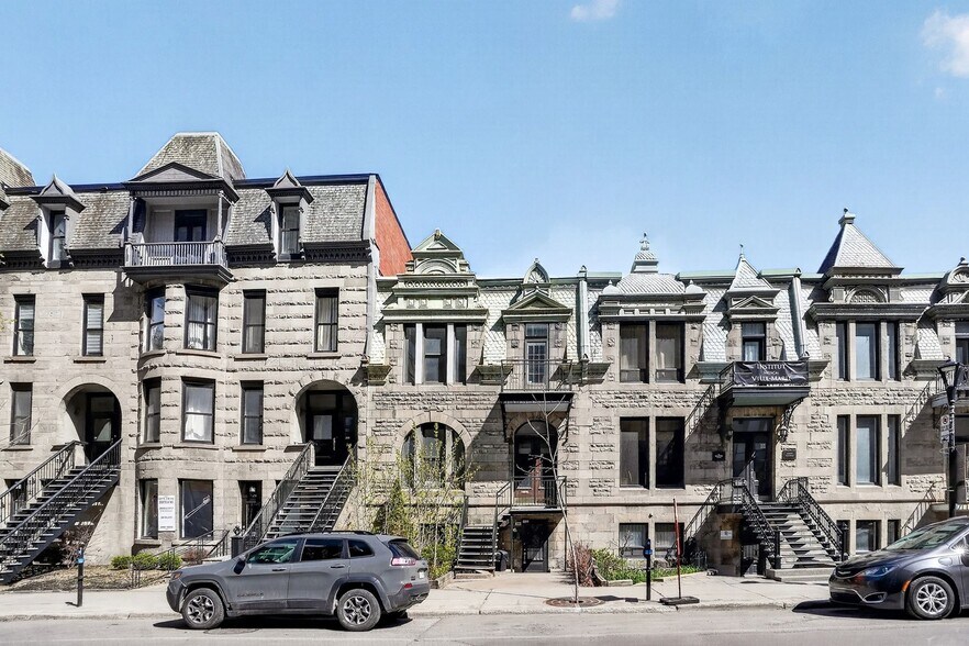 342-344 Rue Sherbrooke E, Montréal, QC for lease - Building Photo - Image 2 of 24