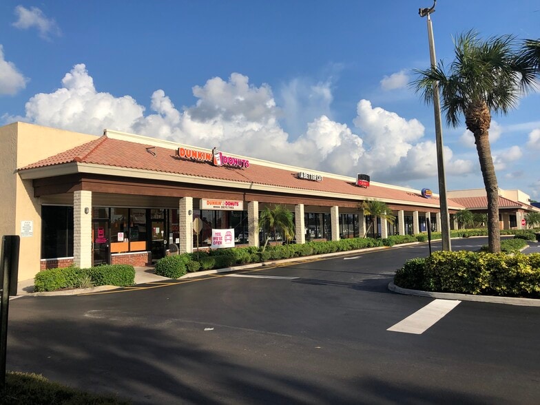 842-878 N Military Trl, West Palm Beach, FL for lease - Building Photo - Image 2 of 7