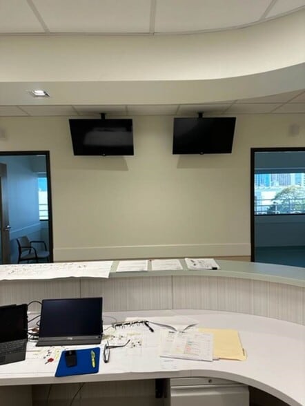 1100 Ward Ave, Honolulu, HI for lease - Interior Photo - Image 2 of 29