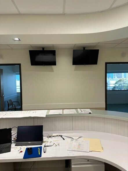 1100 Ward Ave, Honolulu, HI à louer - Photo intérieure - Image 2 de 29