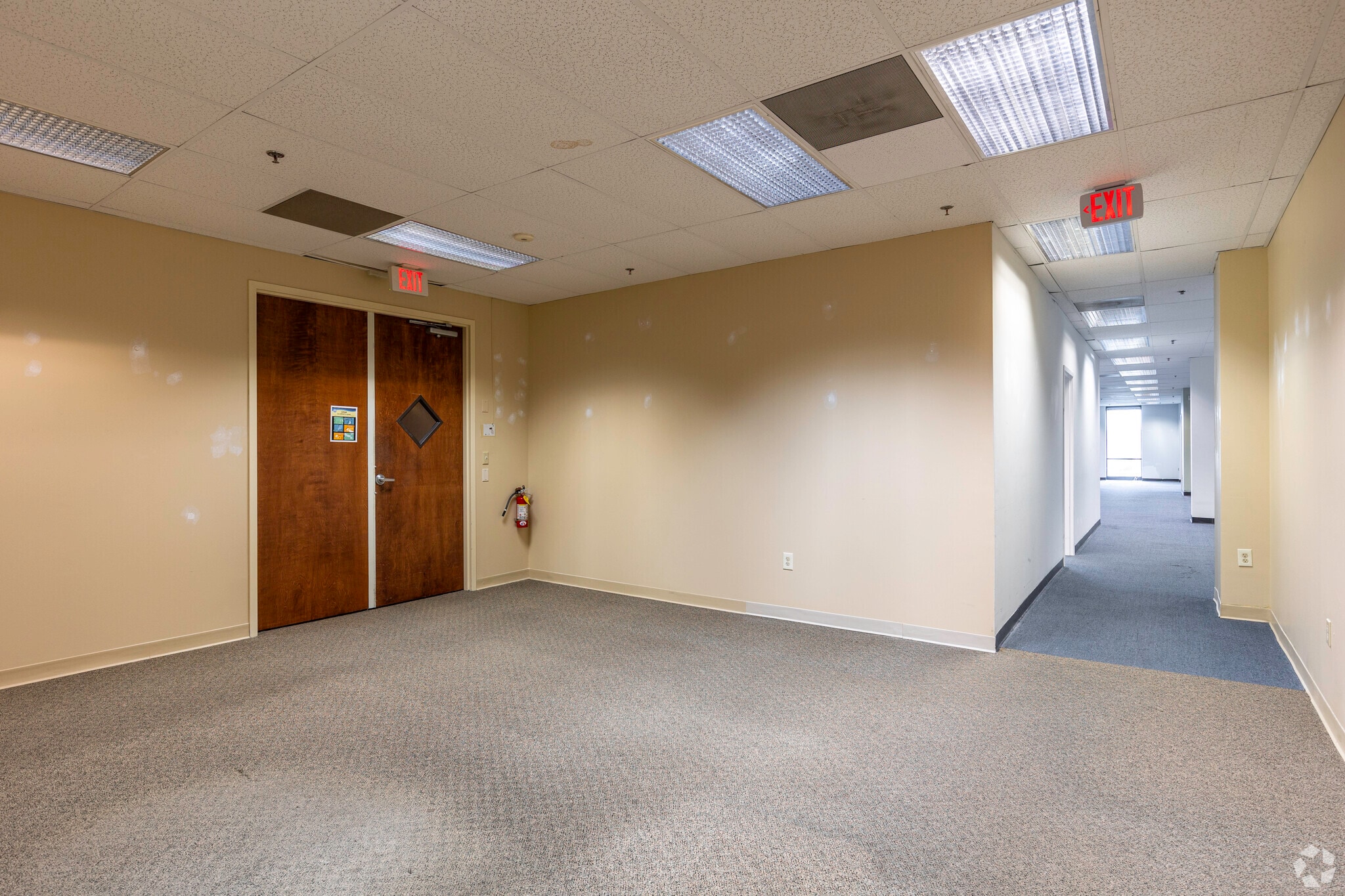 1707 Orlando Central Pky, Orlando, FL for lease Interior Photo- Image 1 of 8