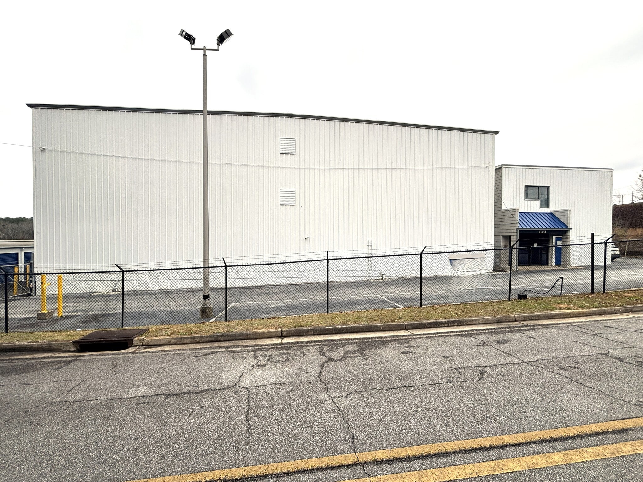 1955 Dove St, Macon-Bibb, GA for lease Building Photo- Image 1 of 7