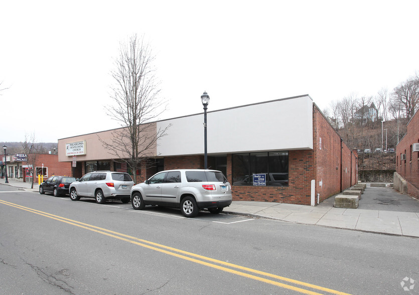 30-62 Church St, Naugatuck, CT à vendre - Photo du bâtiment - Image 1 de 1