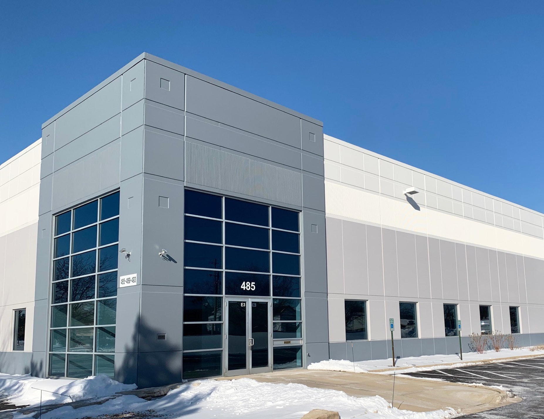 485-493 Mission St, Carol Stream, IL à louer Photo du bâtiment- Image 1 de 4