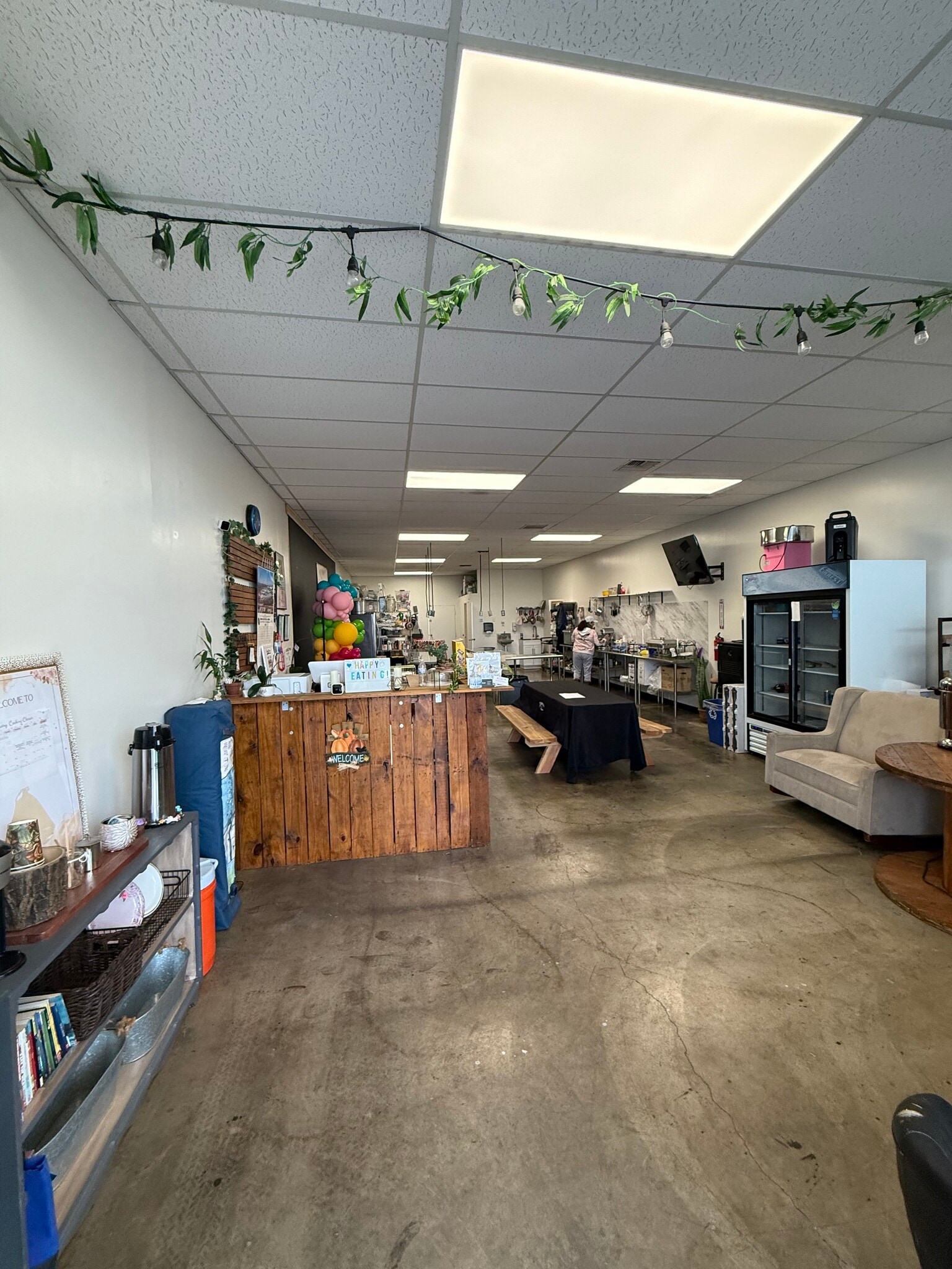 1834-1848 Pacific Coast Hwy, Lomita, CA for lease Interior Photo- Image 1 of 4