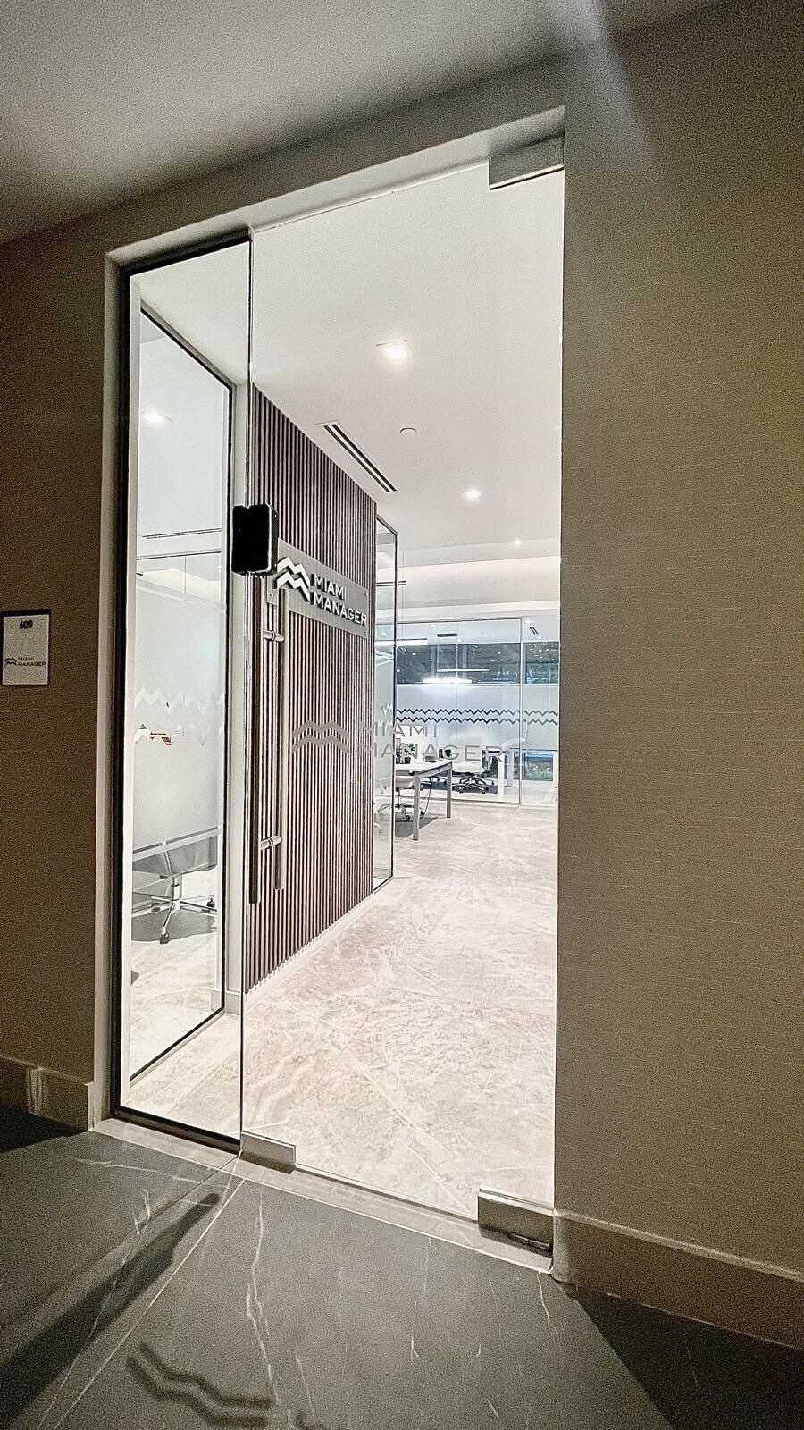 2980 NE 207th St, Aventura, FL for lease Interior Photo- Image 1 of 2