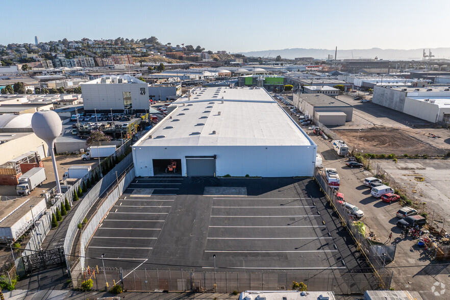 2225 Jerrold Ave, San Francisco, CA for lease - Building Photo - Image 2 of 7