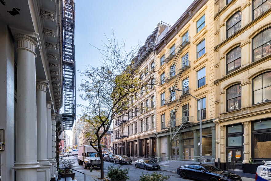 13-19 White St, New York, NY for lease - Building Photo - Image 2 of 5