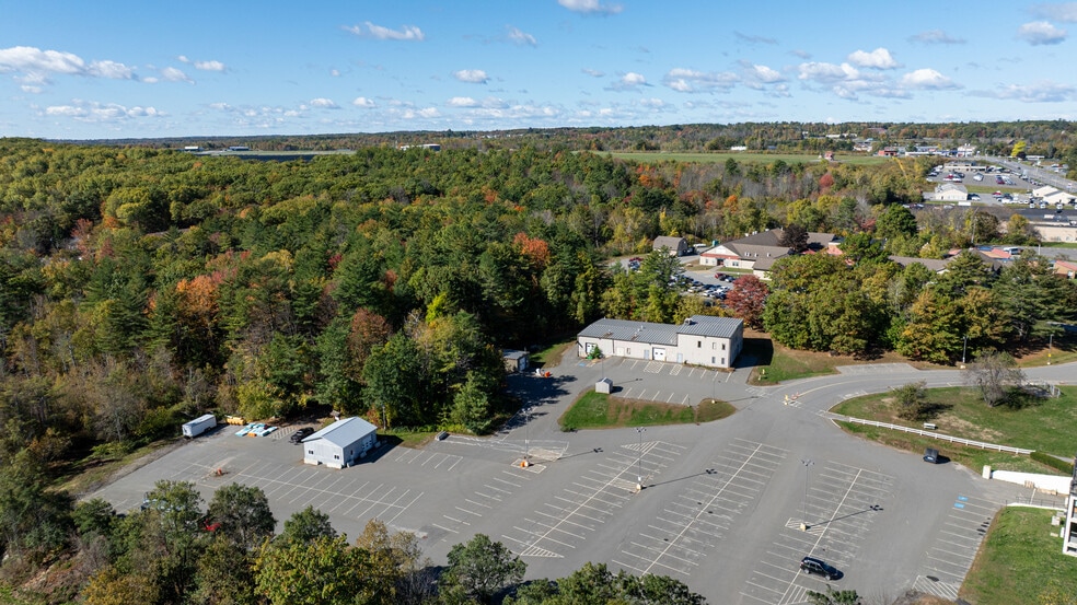 200 Kennedy Memorial Dr, Waterville, ME for lease - Building Photo - Image 3 of 22