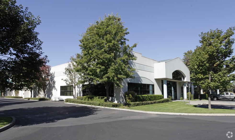 30-50 Harlow Ct, Napa, CA for lease - Building Photo - Image 2 of 3