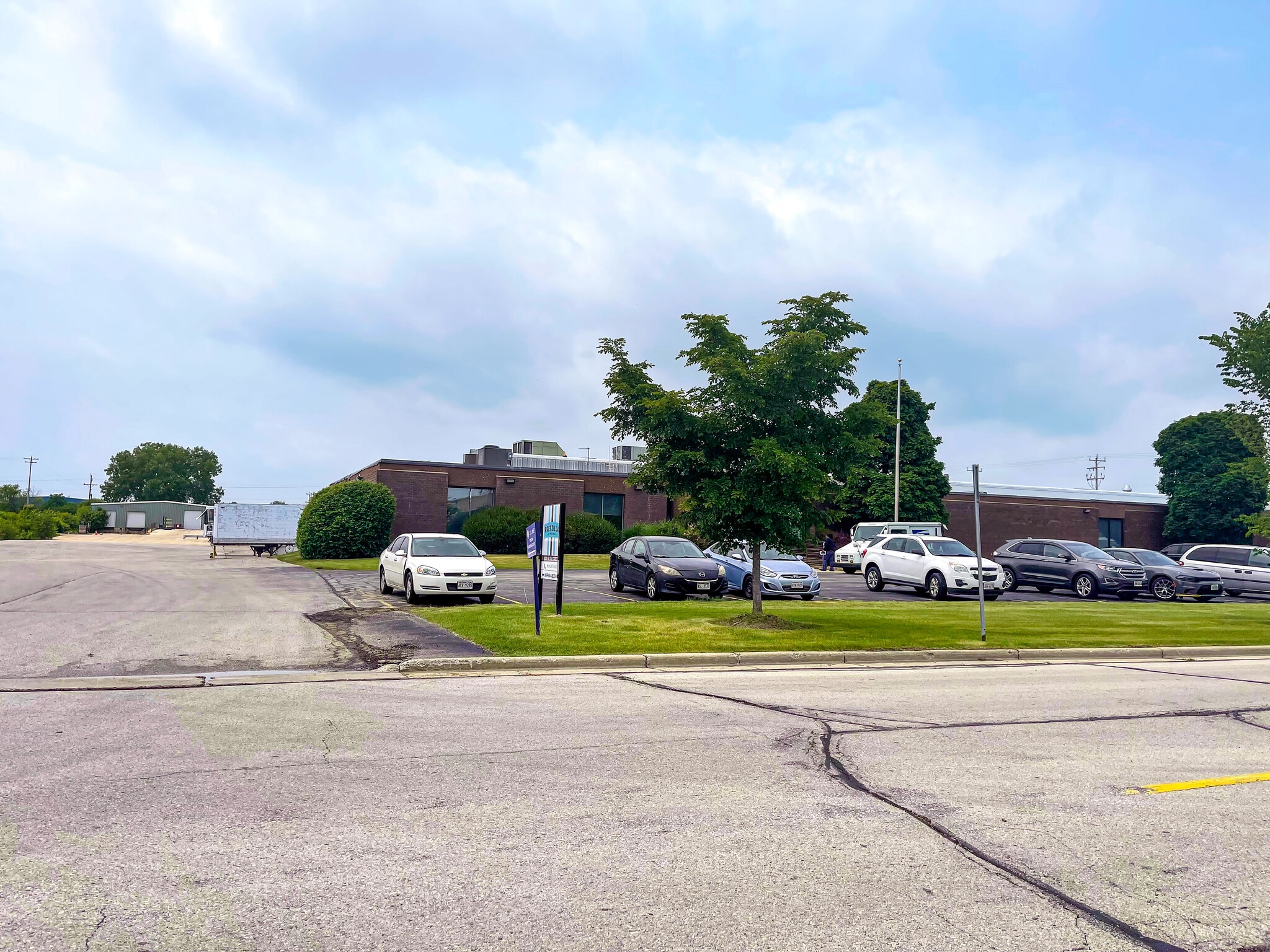 9009 N 51st St, Brown Deer, WI for sale Building Photo- Image 1 of 6