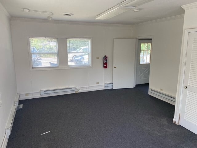 25975-25980 N Diamond Lake Rd, Mundelein, IL à louer - Photo intérieure - Image 3 de 8