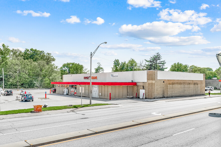 7318 Olive Blvd, University City, MO for lease - Building Photo - Image 3 of 5