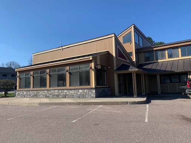 97 Blakely Rd, Colchester, VT for lease Primary Photo- Image 1 of 9