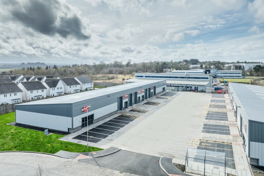 Appleton Parkway, Livingston for lease - Building Photo - Image 3 of 10