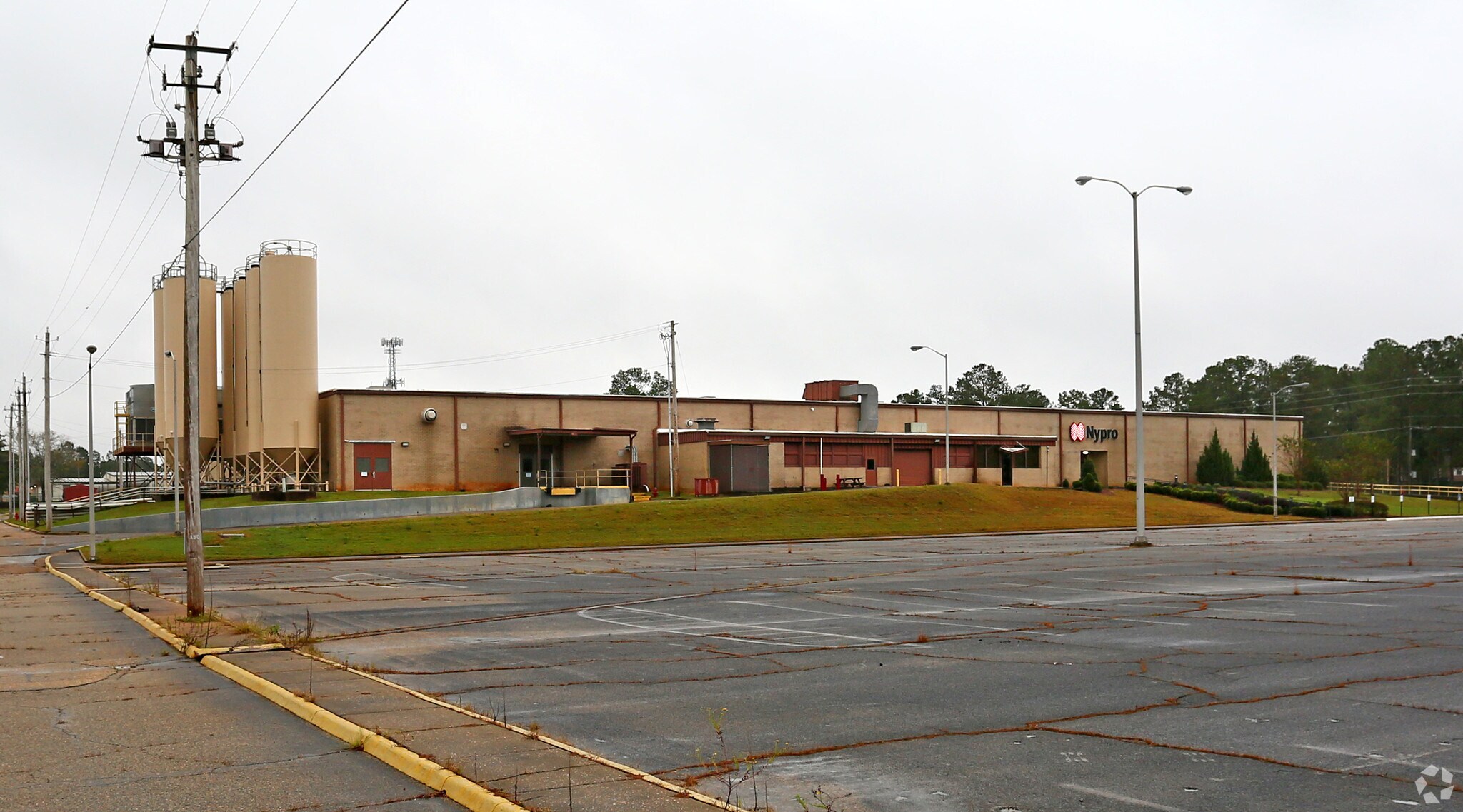 208 Nypro Ln, Dothan, AL à vendre Photo du bâtiment- Image 1 de 1