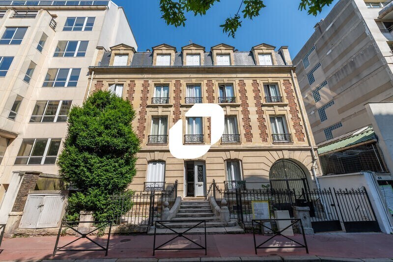 Bureau dans Levallois-Perret à vendre Photo du bâtiment- Image 1 de 10