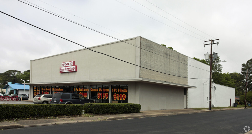 6542 E Virginia Beach Blvd, Norfolk, VA for lease - Building Photo - Image 2 of 7