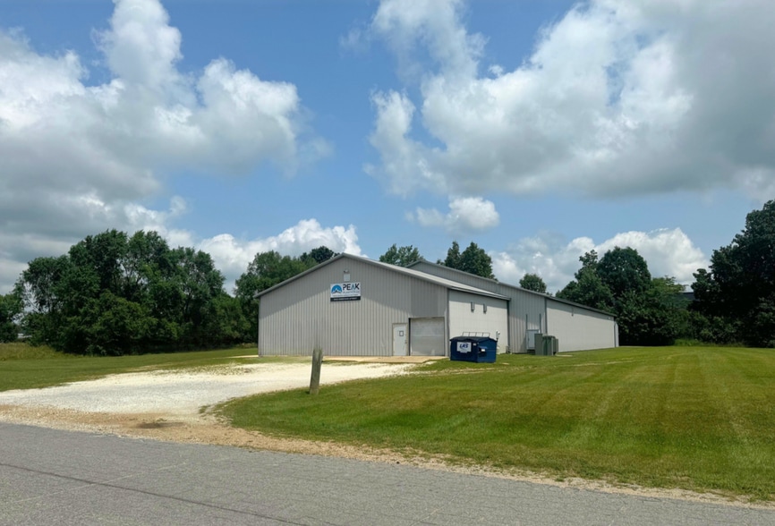 1045 Parkview St, Constantine, MI for sale - Building Photo - Image 2 of 8