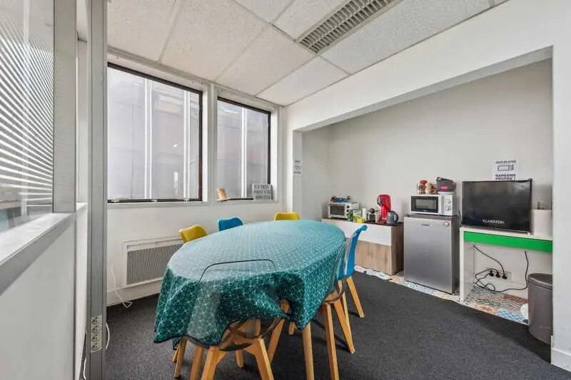 58-60 Rue Etienne Dolet, Malakoff for lease - Interior Photo - Image 2 of 24