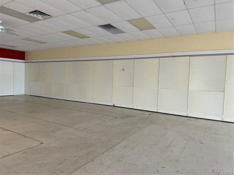 2570 S Main St, Lakeport, CA à vendre - Photo intérieure - Image 3 de 27