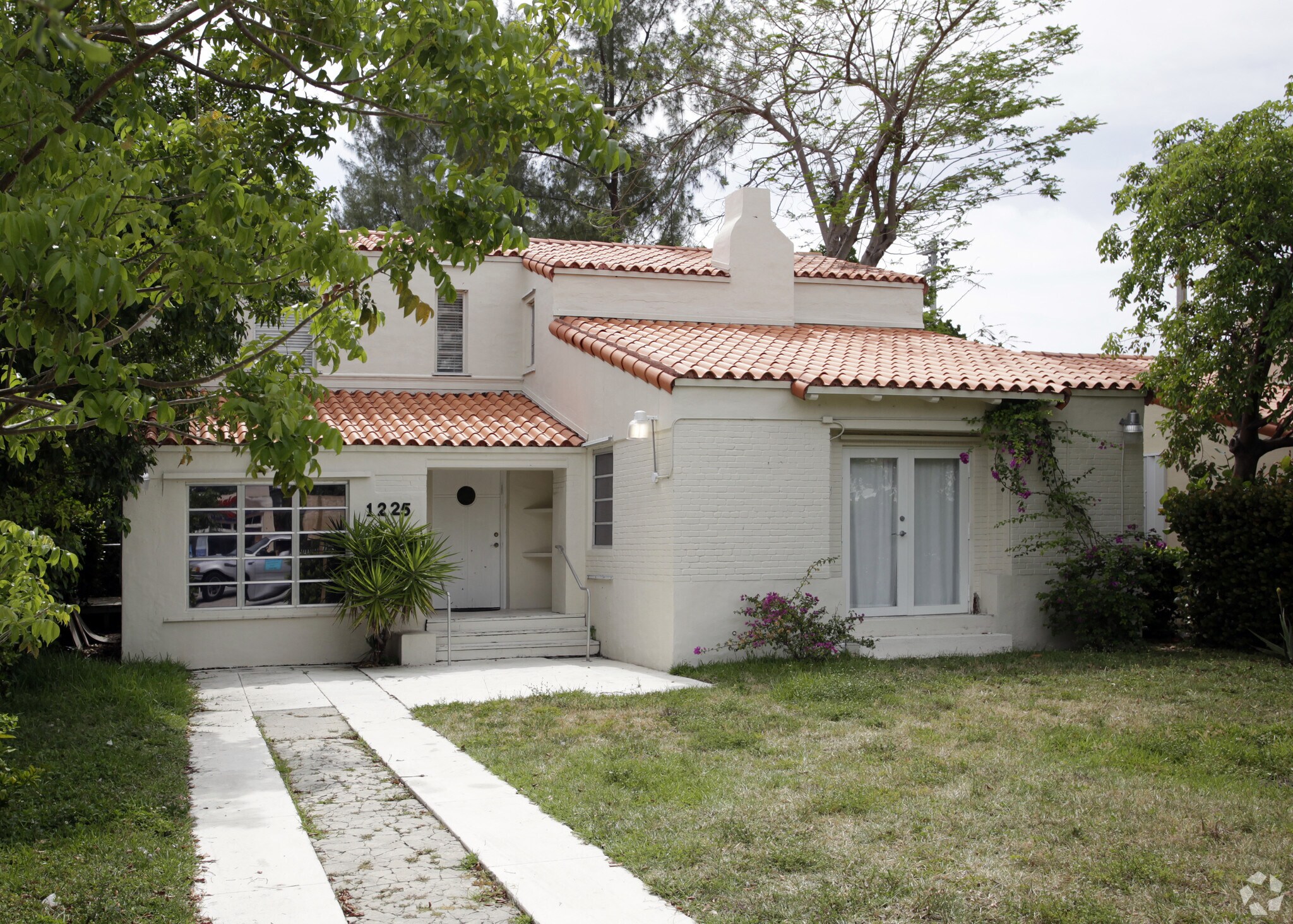 1225 Alton Rd, Miami Beach, FL à louer Photo du bâtiment- Image 1 de 20