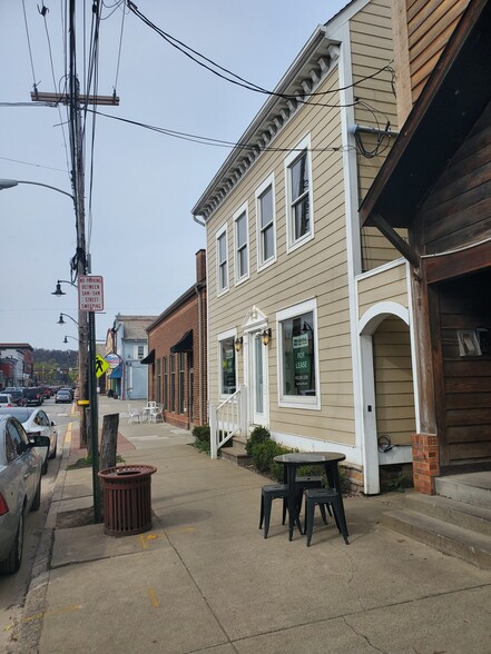 208 S Main St, Zelienople, PA for sale - Building Photo - Image 1 of 1