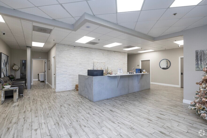 1211 Tech Blvd, Tampa, FL à louer - Photo du bâtiment - Image 1 de 23