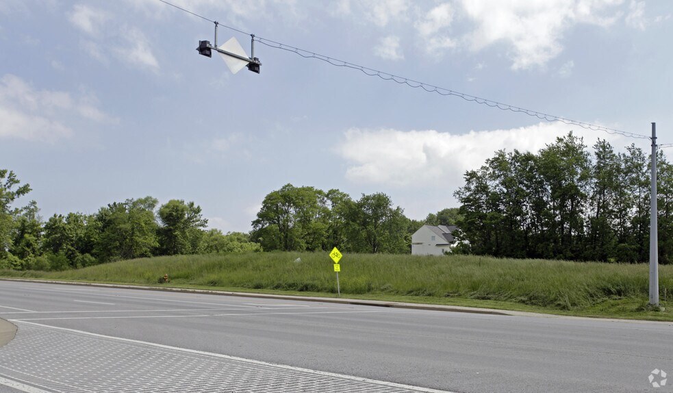 US 42 & Whispering Trl, Union, KY for sale - Primary Photo - Image 1 of 1