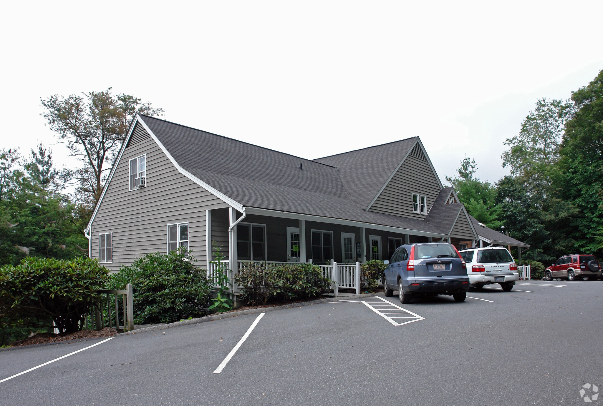1064 Meadowview Dr, Boone, NC à louer Photo principale- Image 1 de 4
