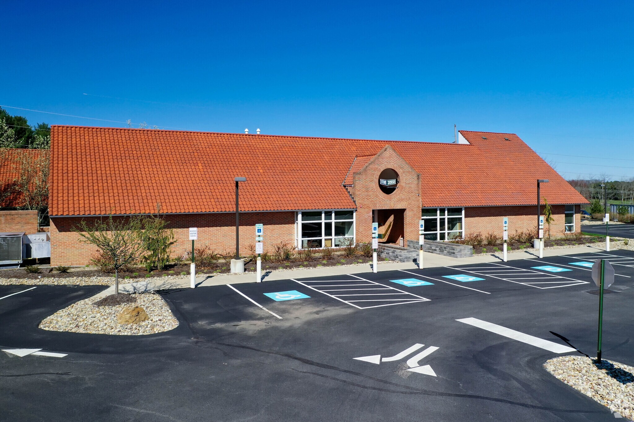 502 Keystone Dr, Warrendale, PA à vendre Photo principale- Image 1 de 14