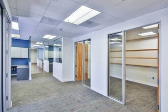 26610 Agoura Rd, Calabasas, CA à louer Photo intérieure- Image 2 de 10