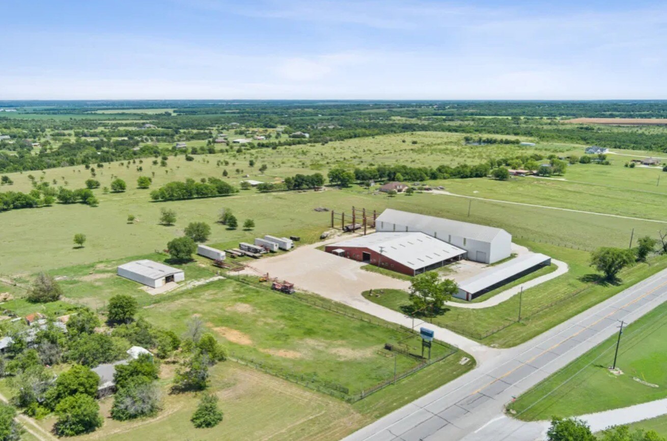 4293 S Robinson Dr, Lorena, TX à vendre Photo du bâtiment- Image 1 de 1