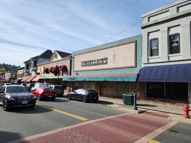 339 Main St, Placerville, CA à vendre - Photo du bâtiment - Image 1 de 13