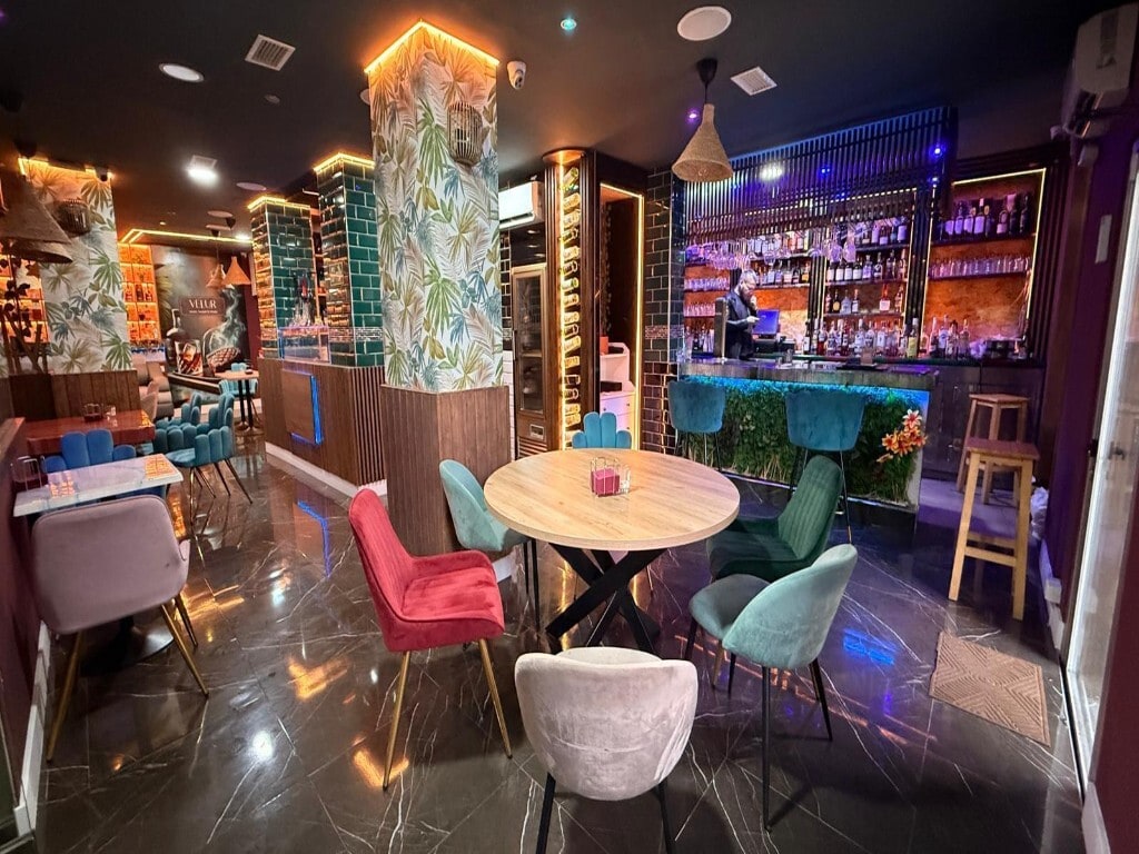 Retail in Madrid, Madrid for lease Interior Photo- Image 1 of 8