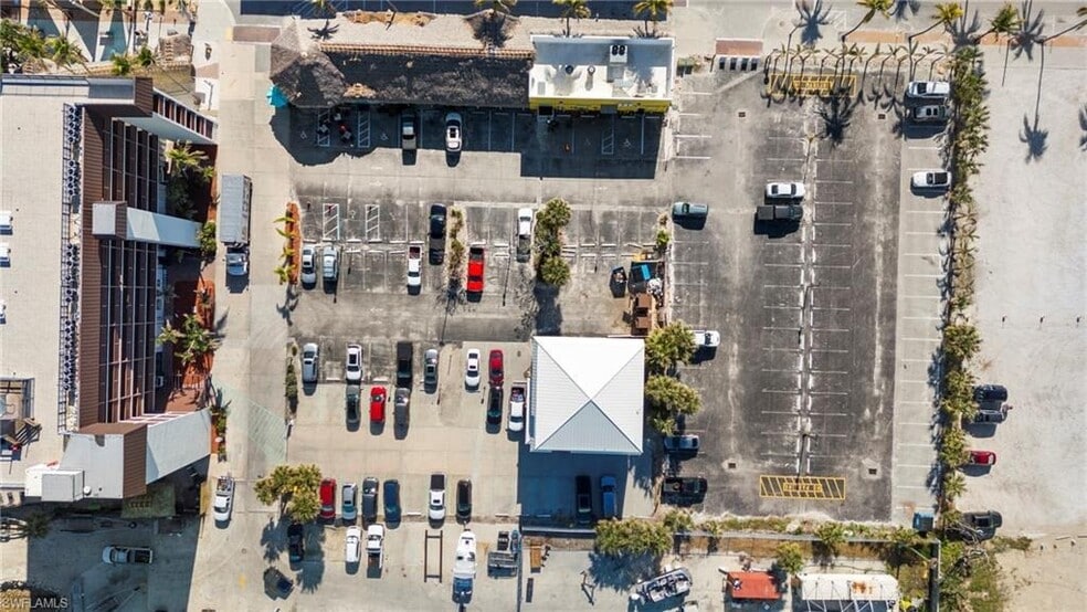441-445 Old San Carlos Blvd, Fort Myers, FL for sale - Aerial - Image 2 of 4