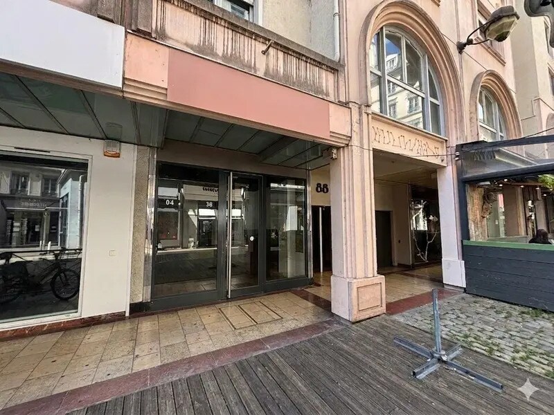 88 Rue Mercière, Lyon for lease Building Photo- Image 1 of 2