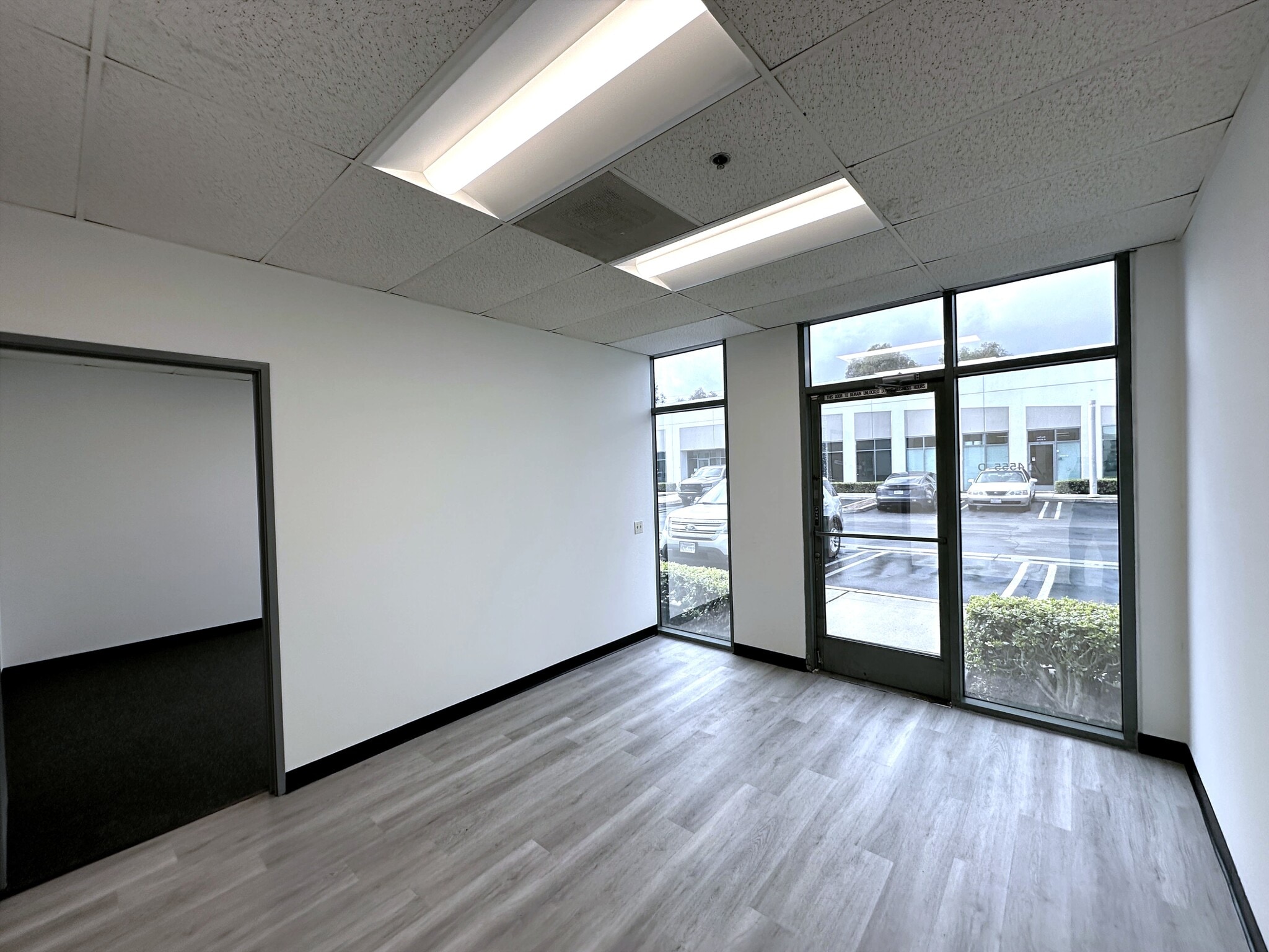 14525 Valley View Ave, Santa Fe Springs, CA à louer Photo intérieure- Image 1 de 5