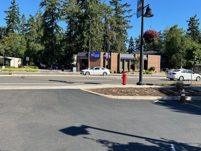 16000-16118 Boones Ferry Rd, Lake Oswego, OR à vendre - Photo du bâtiment - Image 2 de 21