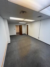 127-133 W Michigan Ave, Ypsilanti, MI for lease Interior Photo- Image 2 of 5