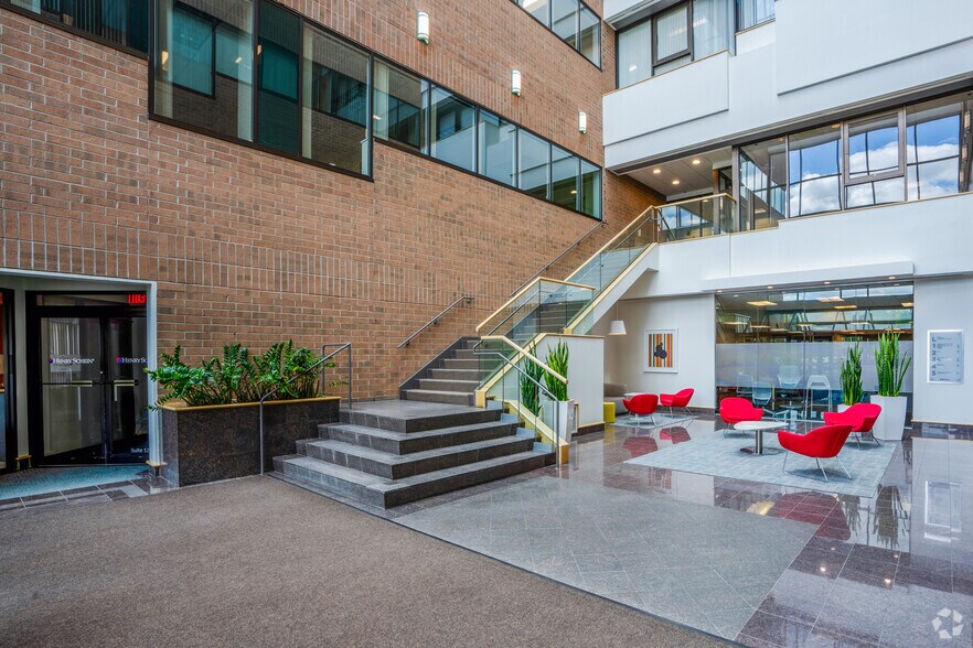 293 Boston Post Rd W, Marlborough, MA à louer - Photo du bâtiment - Image 3 de 16