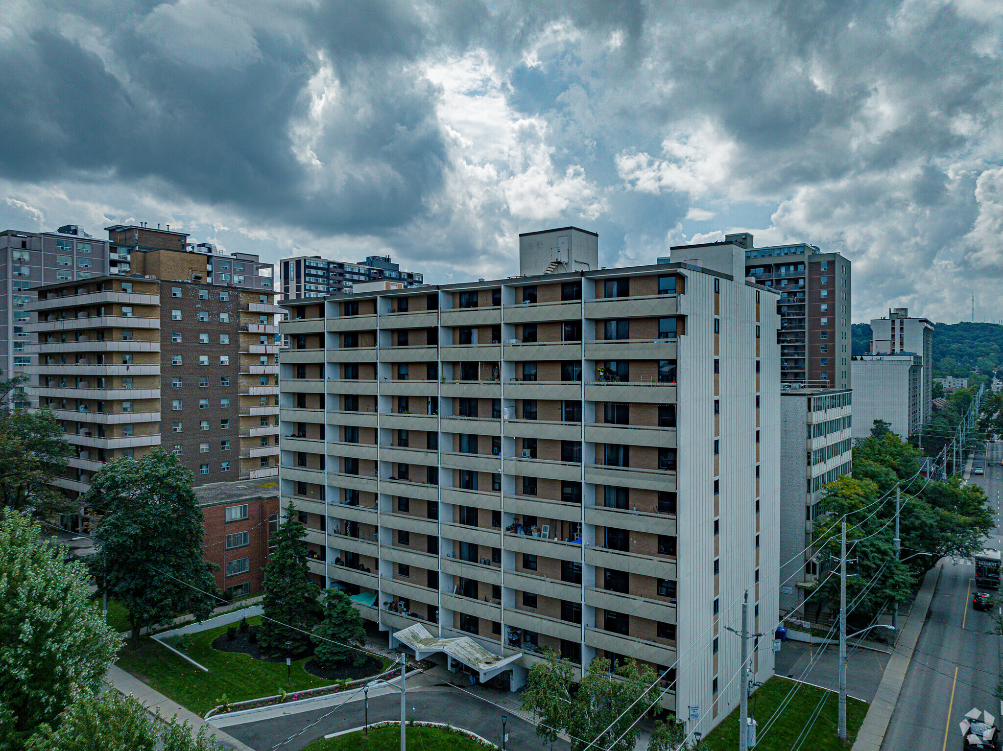 223 Jackson St W, Hamilton, ON for sale Primary Photo- Image 1 of 4