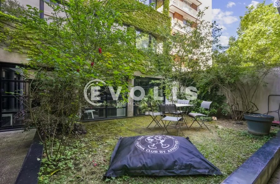 Multifamily in Boulogne-Billancourt for sale - Building Photo - Image 2 of 6